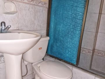 Venta casa Rentera Cdla. Abel Gilbert. 2 depart  y 1 suite (LC)