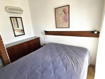 Av 12 1200  Impecable monoambiente dividido edificio SUX XI  Miramar