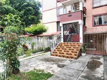 SE VENDE Apartamento Piso 5 (sin ascensor) en Chiminangos I / JV