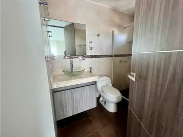 SE VENDE HERMOSA CASA EN LOS ALPES