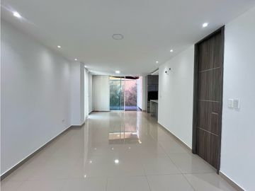 SE VENDE HERMOSA CASA EN LOS ALPES