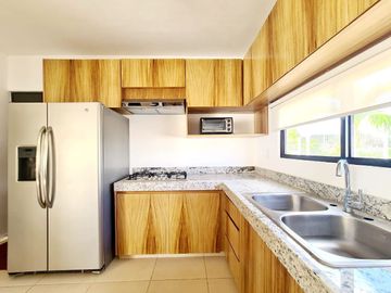 Casa en Venta, en Cholul al Norte de Mérida