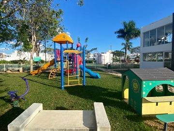 Casa en Venta, en Cholul al Norte de Mérida
