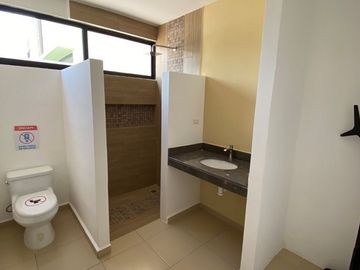 CASA EN VENTA CON RECAMARA EN PLANTA BAJA EN PRIVADA CUMBRES NOVO NORTE