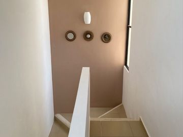 CASA EN VENTA CON RECAMARA EN PLANTA BAJA EN PRIVADA CUMBRES NOVO NORTE