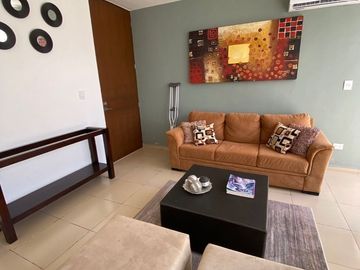 CASA EN VENTA CON RECAMARA EN PLANTA BAJA EN PRIVADA CUMBRES NOVO NORTE