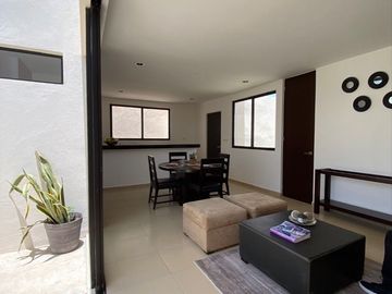 CASA EN VENTA CON RECAMARA EN PLANTA BAJA EN PRIVADA CUMBRES NOVO NORTE
