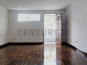 Alquiler  departamento de 70 m² en San Isidro