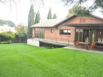 casa en venta en un nivel en Club de Golf Los Encinos Lerma