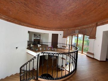 Casa en Renta en Club de Golf los Encinos