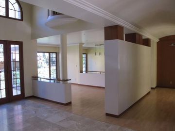Casa en renta en Club de Golf Los Encinos Lerma
