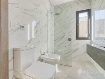 Casa en  Venta 5 ambientes ,Tipas, Nordelta 200
