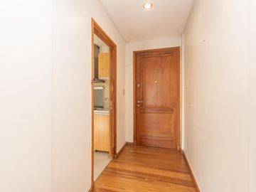 Departamento en venta en Martinez, 4 ambientes con balcón.