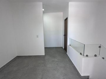 Casa en fraccionamiento residencial puerta de hierro