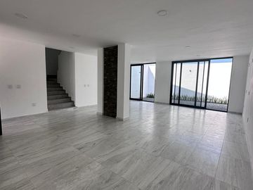 Casa en  residencial puerta de hierro