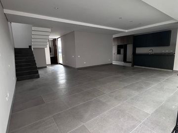 Casa en  PUERTA DE HIERRO