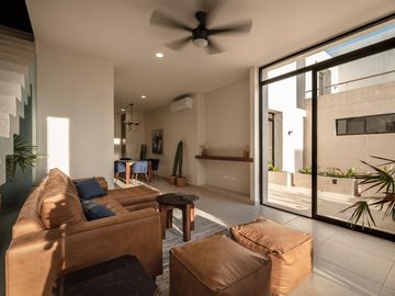 Departamento de 2 recámaras con amenidades en venta en Temozón Norte, Mérida