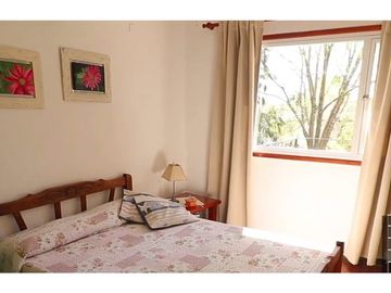 CASA DE 4 AMBIENTES CON PILETA EN LO MEJOR DE SIERRA DE LOS PADRES