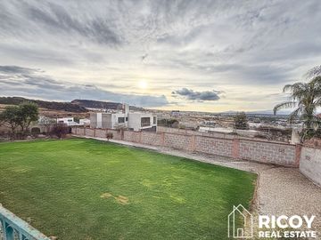 Casa en venta en Fraccionamiento Colinas del Bosque