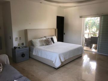 Casa en Venta en Residencial Villa Magna en Cancún 5 recámaras Coldwell Banker