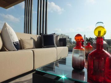 Lujosa Casa en Venta en el Condominio Residencial Puerto Cancún Coldwell Banker