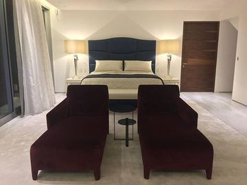 Lujosa Casa en Venta en el Condominio Residencial Puerto Cancún Coldwell Banker