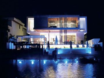 Lujosa Casa en Venta en el Condominio Residencial Puerto Cancún Coldwell Banker