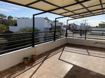 CASA EN VENTA EN COL. BALCONES DE LAS MITRAS EN MONTERREY