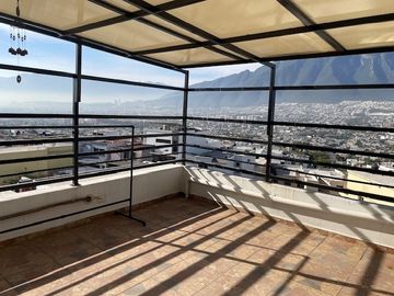 CASA EN VENTA EN COL. BALCONES DE LAS MITRAS EN MONTERREY