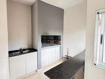 Exclusivo LOFT de 1 dormitorio + escritorio y cochera, Junín al 600, Barrio Norte