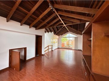 SE VENDE/ARRIEDA INCREIBLE CASA EN CHIA 20 DE JULIO