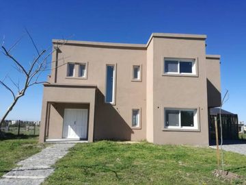 CASA en Venta en  SAN MATIAS !