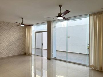 Casa en venta en Privadas del Canadá, Escobedo