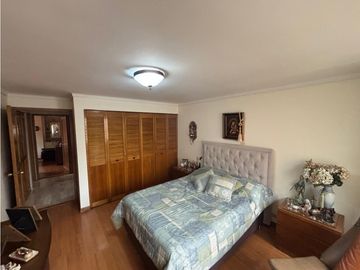 VENTA DE AMPLIO, CÓMODO Y HERMOSO APARTAMENTO DUPLEX POBLADO MEDELLN