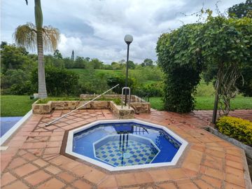 VENTA FINCA FAMILIAR Y DE TURISMO QUIMBAYA QUINDIO