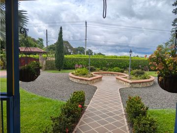VENTA FINCA FAMILIAR Y DE TURISMO QUIMBAYA QUINDIO