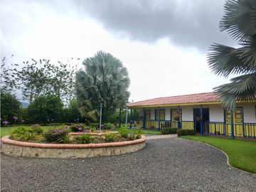 VENTA FINCA FAMILIAR Y DE TURISMO QUIMBAYA QUINDIO
