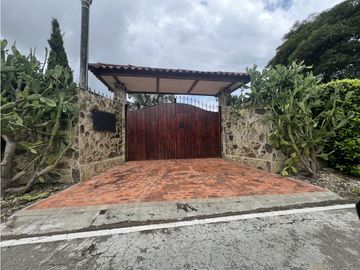 VENTA FINCA FAMILIAR Y DE TURISMO QUIMBAYA QUINDIO