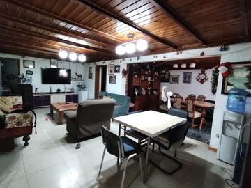 VENTA DE CASA COMERCIAL QUILICURA |URETA BRAVO PROPIEDADES|
