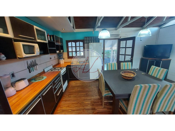 CASA CABAÑA / QUEBRACHO AL 600 - CARILO