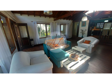 CASA CABAÑA / QUEBRACHO AL 600 - CARILO