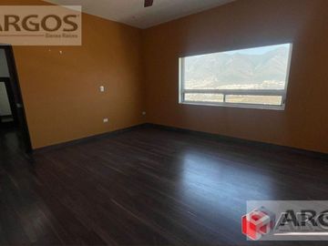 Casa en  venta en Carretera Nacional, Fracc. La Toscana, Monterrey, N.L.