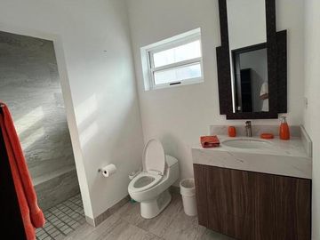 Casa en  venta en Carretera Nacional, Fracc. La Toscana, Monterrey, N.L.