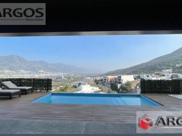 Casa en  venta en Carretera Nacional, Fracc. La Toscana, Monterrey, N.L.