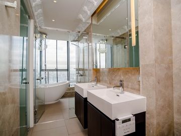 Sukhumvit 24 River View Penthouse