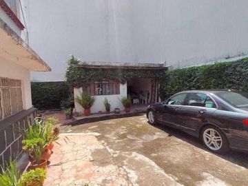 SE VENDE CASA, COMO CASA O TERRENO, OLIVAR DE LOS PADRES !