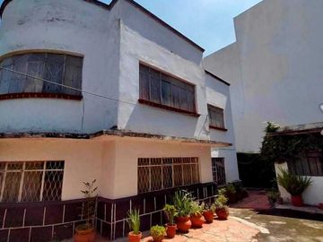 SE VENDE CASA, COMO CASA O TERRENO, OLIVAR DE LOS PADRES !