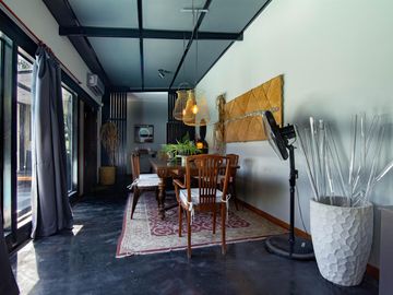 Increible Casa en Venta en el Corazon de Funes con Piscina