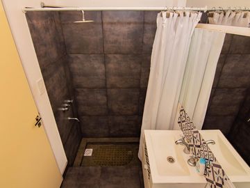 Increible Casa en Venta en el Corazon de Funes con Piscina