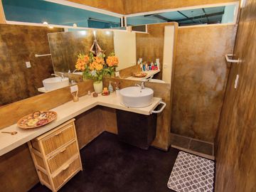Increible Casa en Venta en el Corazon de Funes con Piscina